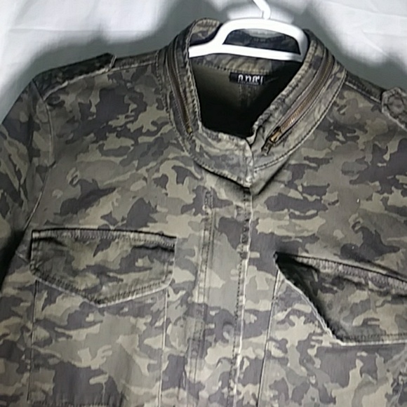 Camouflage Jacket - Picture 3 of 7
